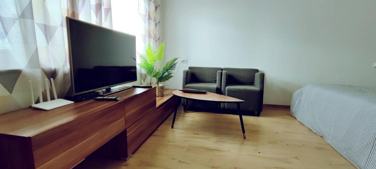 Akropole Apartment In ريغا المظهر الخارجي الصورة